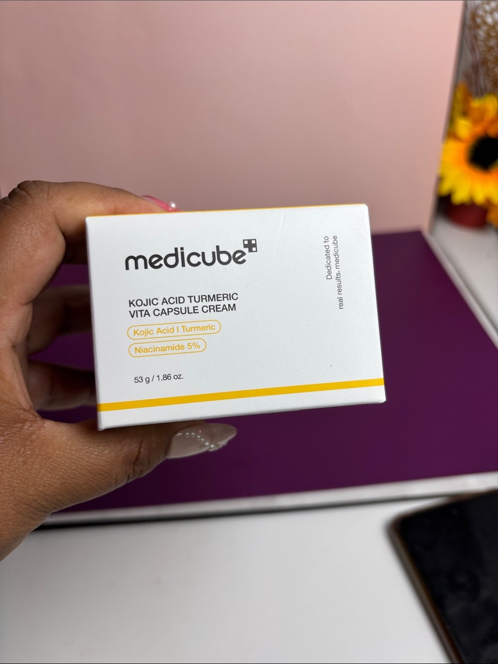 Medicube Kojic Acid Turmeric Vita Capsule Cream — White & Yellow